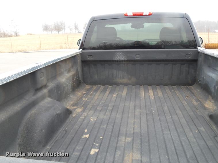 image for item DA5864 2009 GMC Sierra 2500HD pickup truck