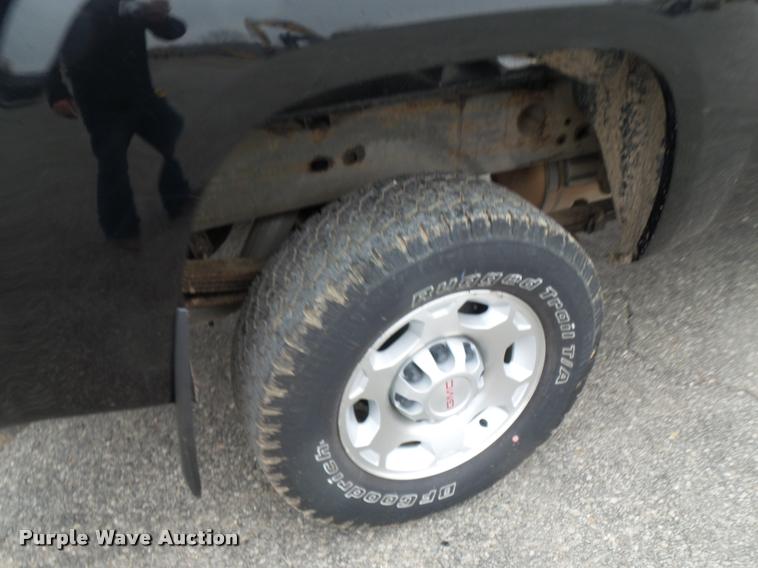 image for item DA5864 2009 GMC Sierra 2500HD pickup truck