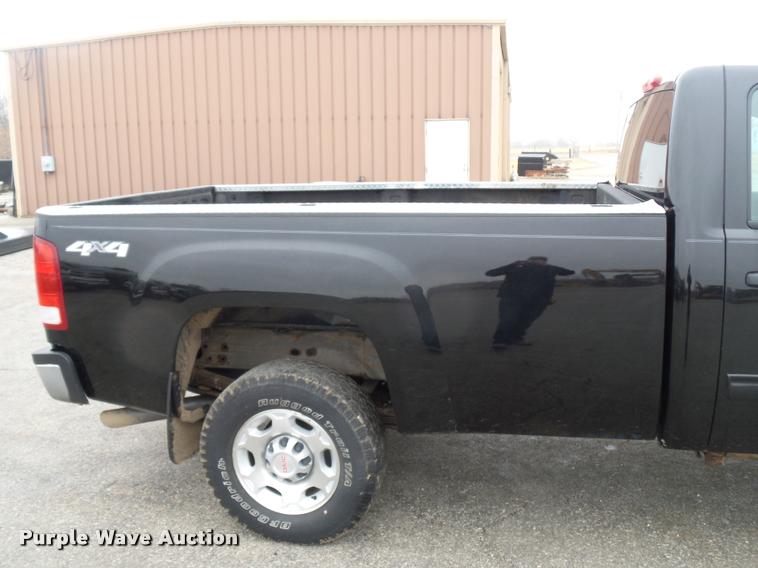 image for item DA5864 2009 GMC Sierra 2500HD pickup truck