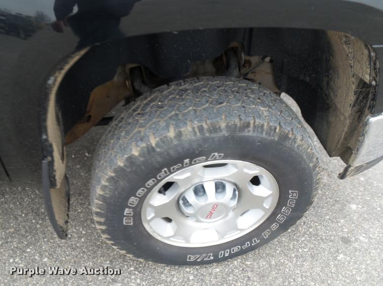 image for item DA5864 2009 GMC Sierra 2500HD pickup truck