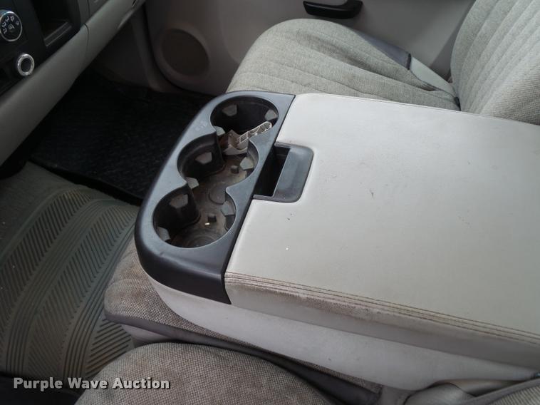 image for item DA5864 2009 GMC Sierra 2500HD pickup truck