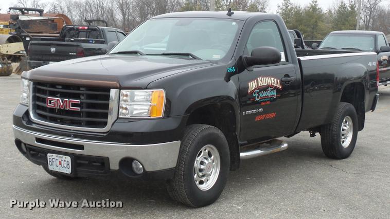 image for item DA5865 2009 GMC Sierra 2500HD pickup truck