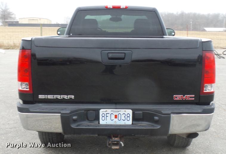 image for item DA5865 2009 GMC Sierra 2500HD pickup truck