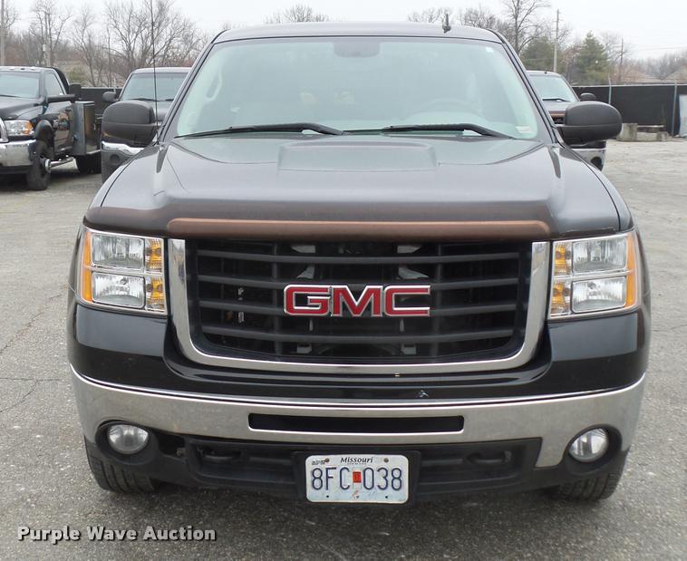 image for item DA5865 2009 GMC Sierra 2500HD pickup truck