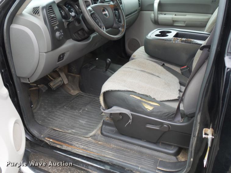 image for item DA5865 2009 GMC Sierra 2500HD pickup truck