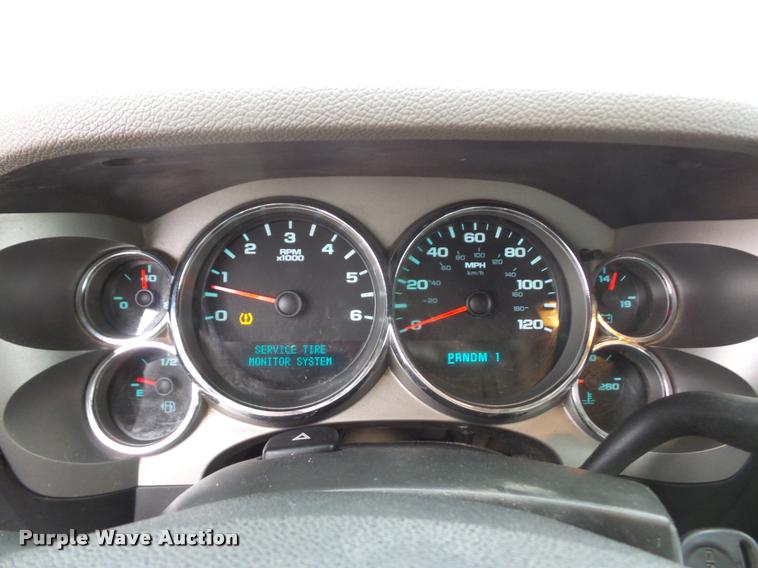 image for item DA5865 2009 GMC Sierra 2500HD pickup truck