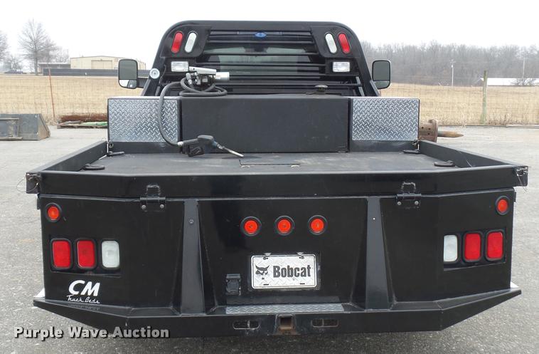 image for item DA5866 2013 Ram 3500 flatbed pickup truck