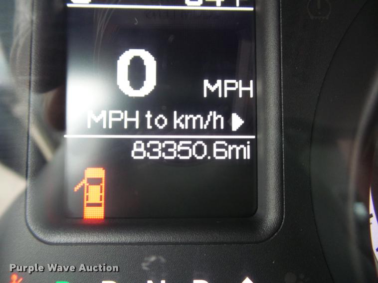 image for item DA5866 2013 Ram 3500 flatbed pickup truck