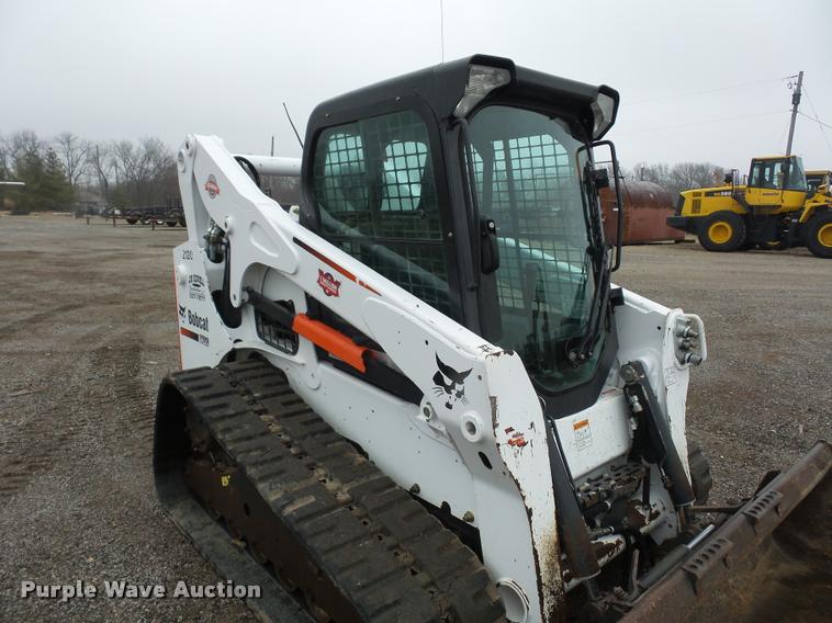 image for item DA5867 2015 Bobcat T750 skid steer