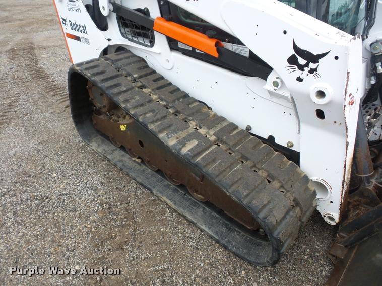 image for item DA5867 2015 Bobcat T750 skid steer