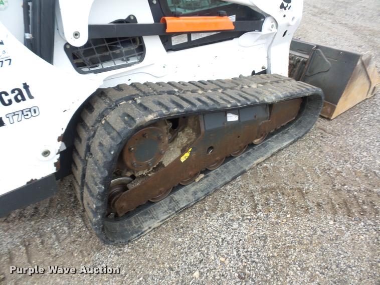 image for item DA5867 2015 Bobcat T750 skid steer