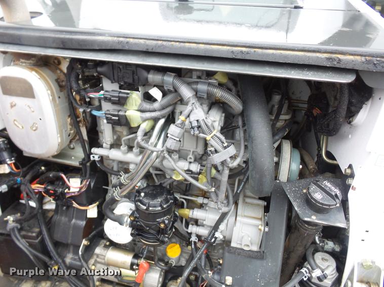 image for item DA5867 2015 Bobcat T750 skid steer