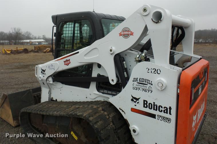image for item DA5867 2015 Bobcat T750 skid steer