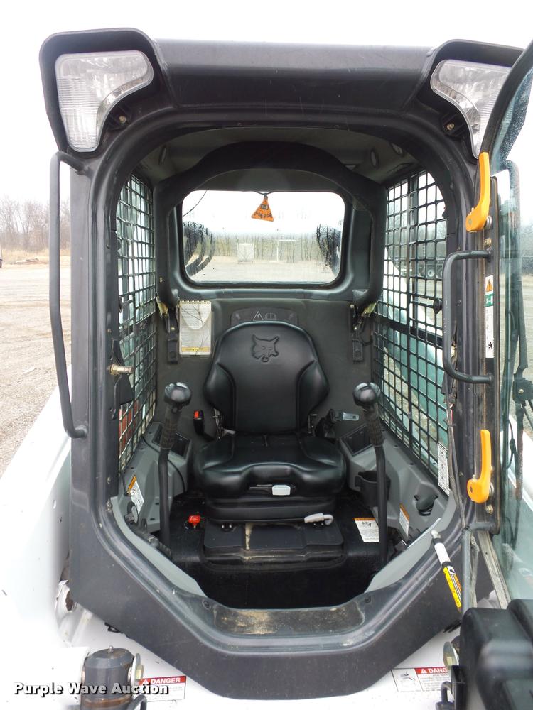 image for item DA5867 2015 Bobcat T750 skid steer
