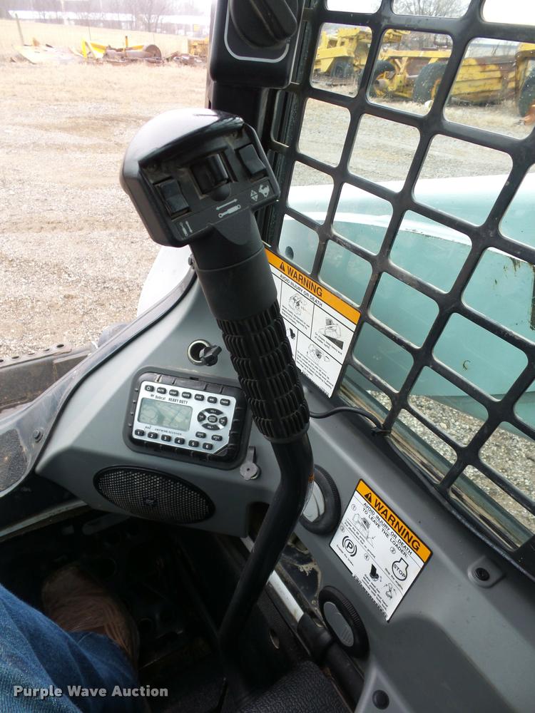 image for item DA5867 2015 Bobcat T750 skid steer