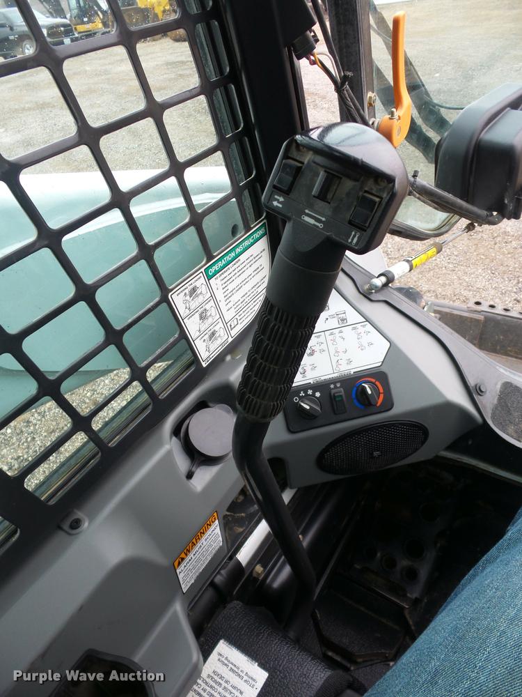 image for item DA5867 2015 Bobcat T750 skid steer