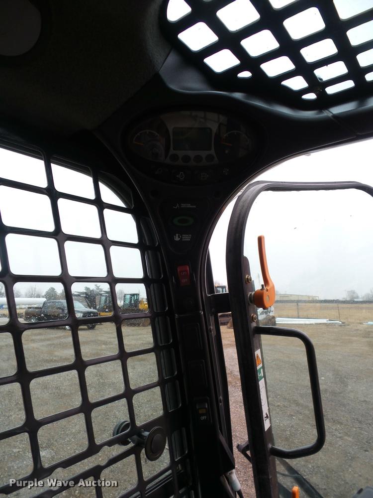 image for item DA5867 2015 Bobcat T750 skid steer