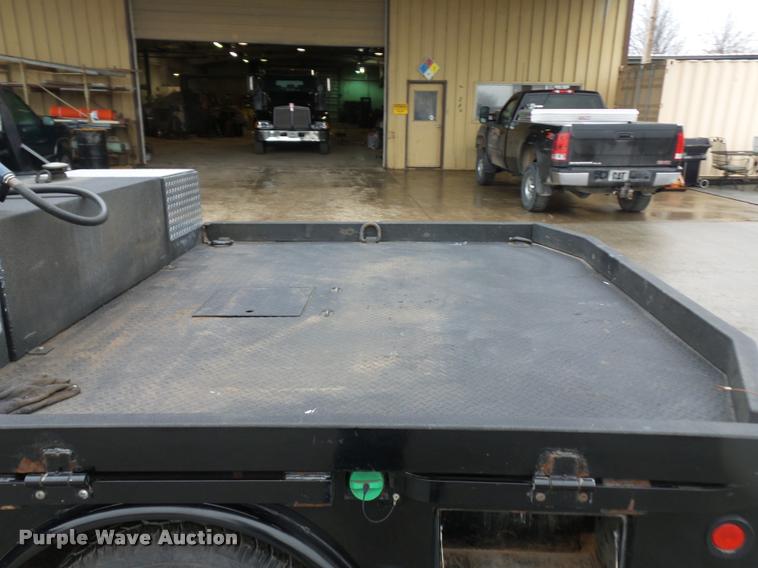 image for item DA5872 2013 Ram 3500 flatbed pickup truck