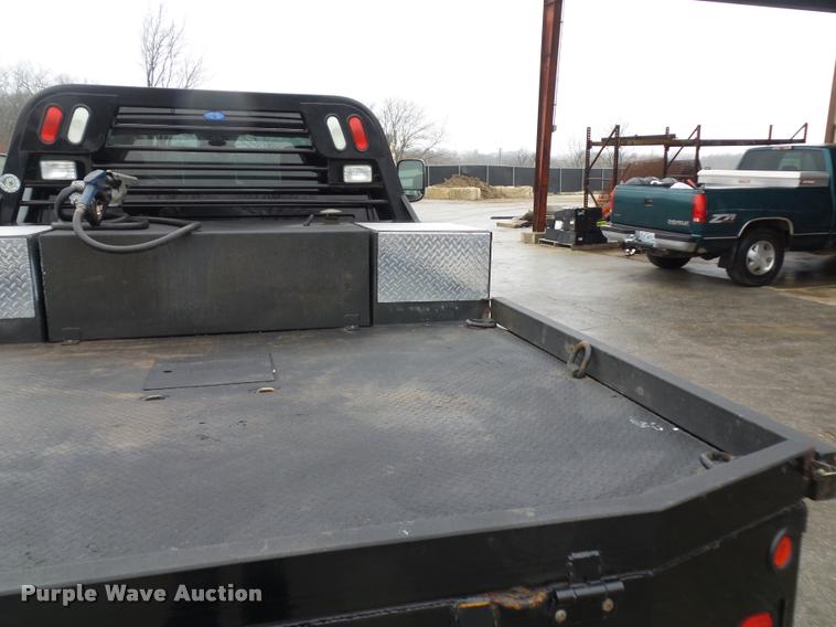 image for item DA5872 2013 Ram 3500 flatbed pickup truck