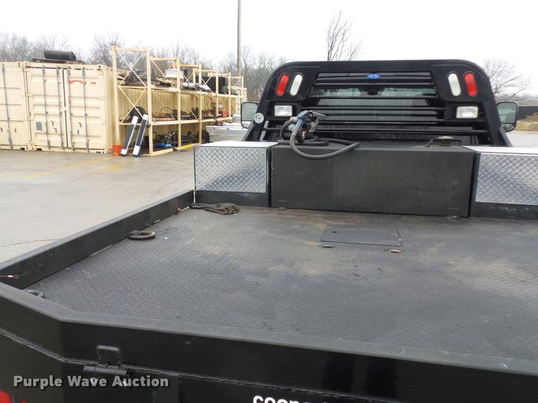 image for item DA5872 2013 Ram 3500 flatbed pickup truck