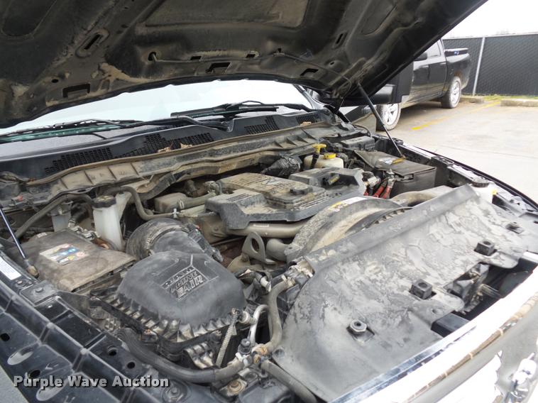 image for item DA5872 2013 Ram 3500 flatbed pickup truck