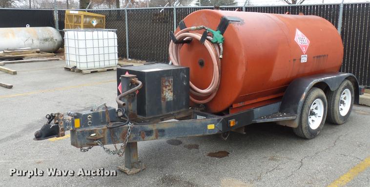 image for item DA5875 Newco fuel tank trailer