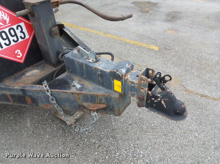 image for item DA5875 Newco fuel tank trailer
