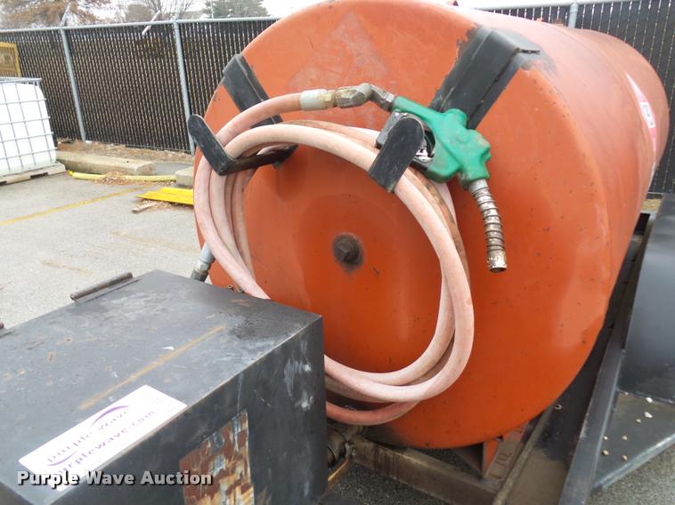 image for item DA5875 Newco fuel tank trailer