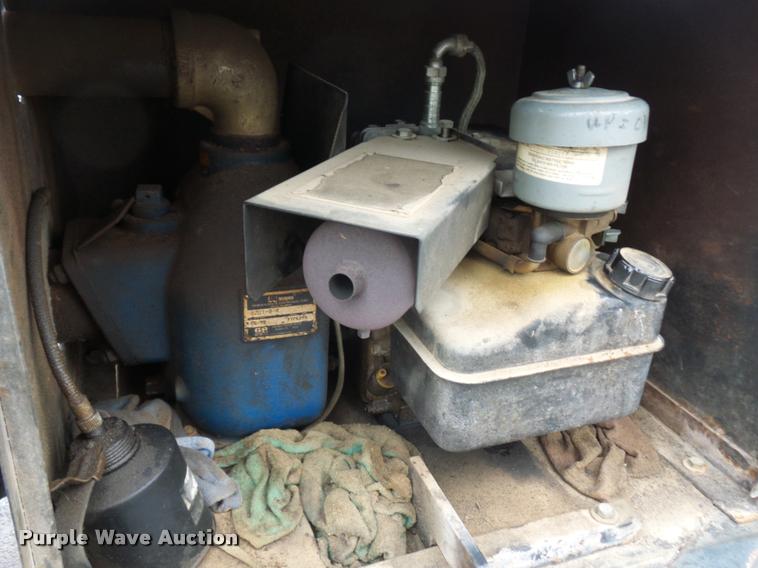 image for item DA5875 Newco fuel tank trailer