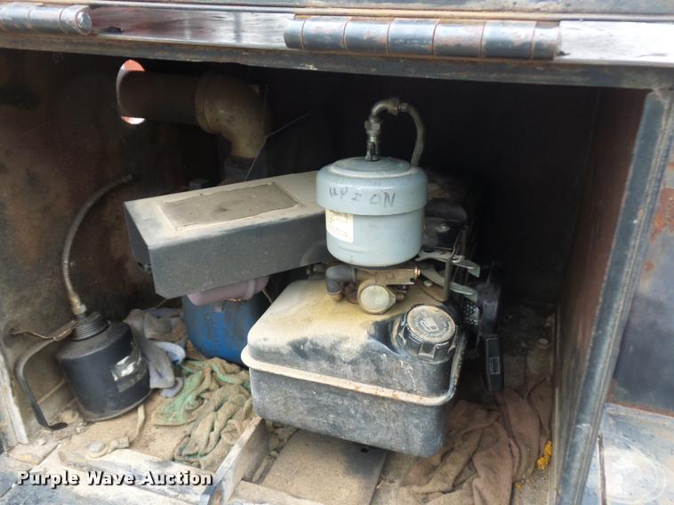 image for item DA5875 Newco fuel tank trailer