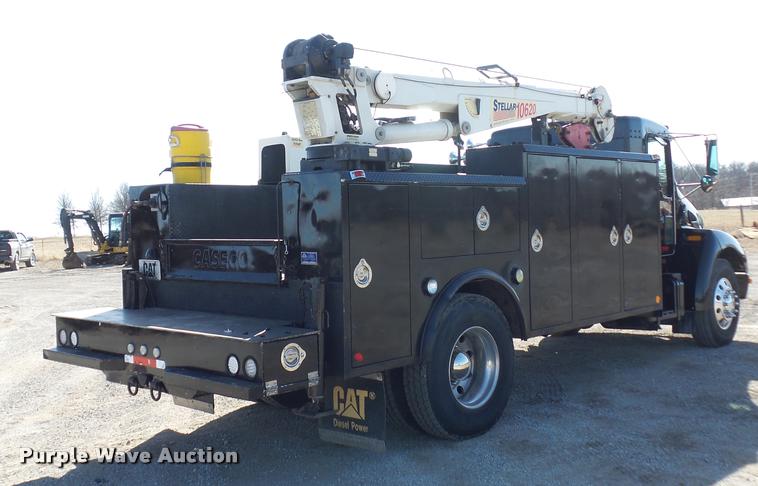 image for item DA5876 2004 Kenworth T300 service truck