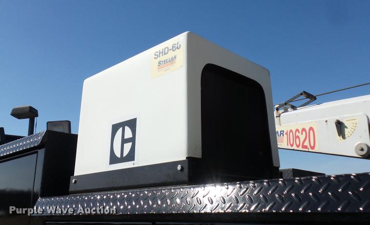 image for item DA5876 2004 Kenworth T300 service truck