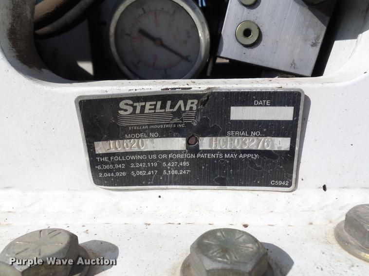 image for item DA5876 2004 Kenworth T300 service truck