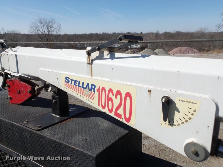 image for item DA5876 2004 Kenworth T300 service truck