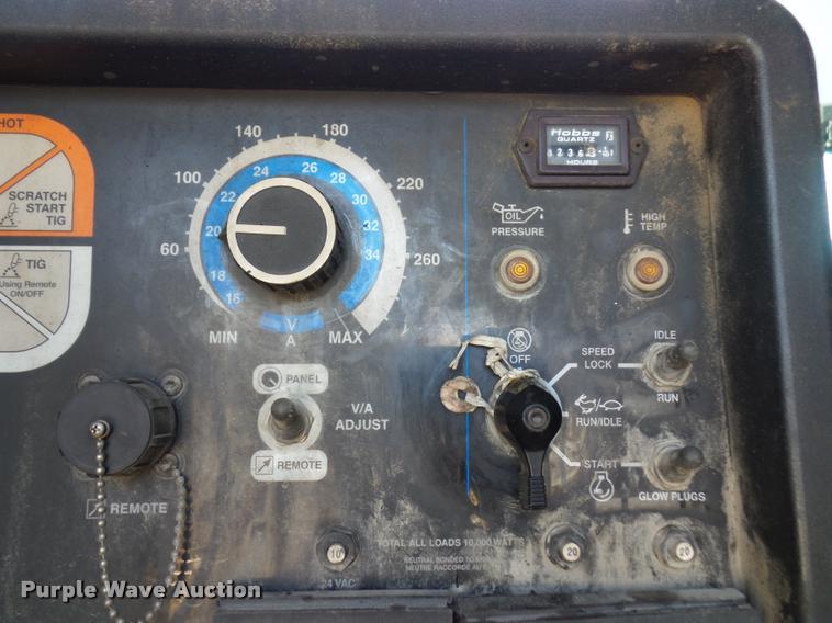 image for item DA5876 2004 Kenworth T300 service truck