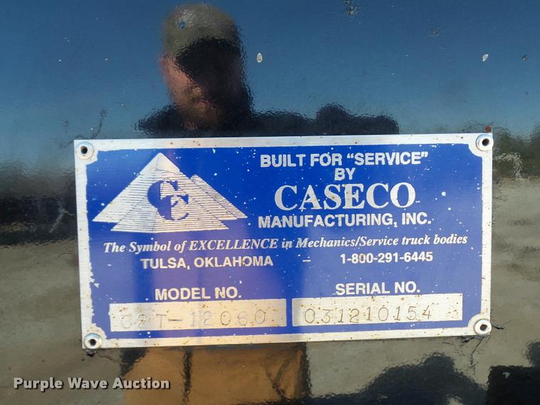 image for item DA5876 2004 Kenworth T300 service truck