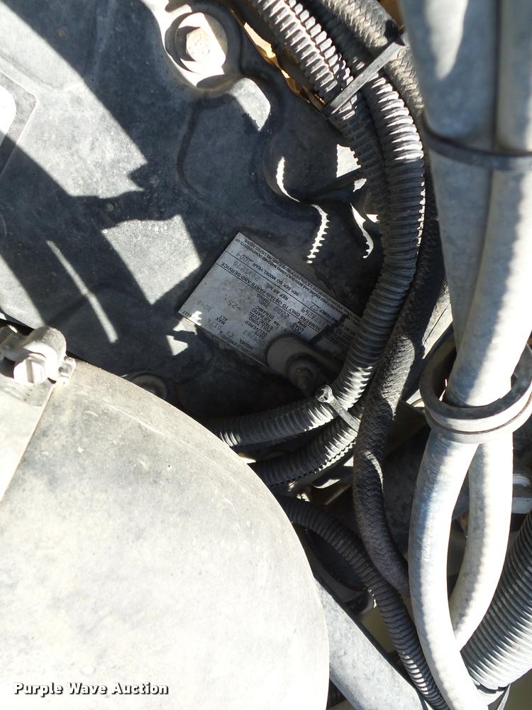 image for item DA5876 2004 Kenworth T300 service truck