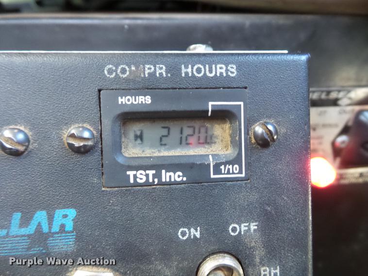 image for item DA5876 2004 Kenworth T300 service truck