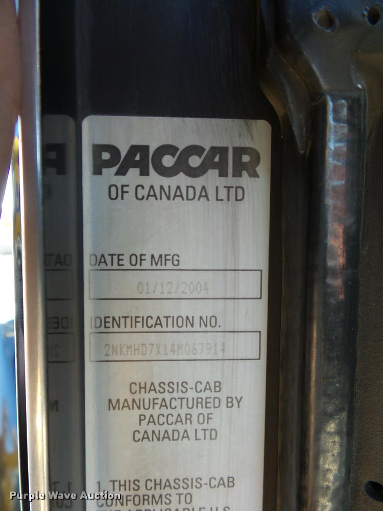 image for item DA5876 2004 Kenworth T300 service truck