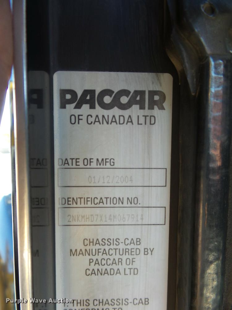 image for item DA5876 2004 Kenworth T300 service truck