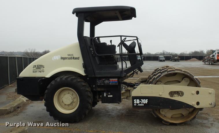 image for item DA5877 Ingersoll Rand SD-77F padfoot roller