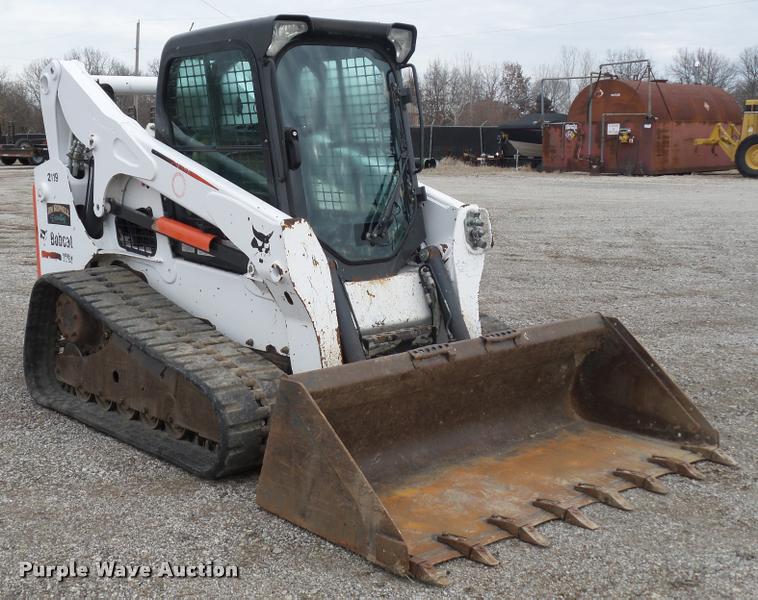 image for item L4535 2013 Bobcat T750 skid steer