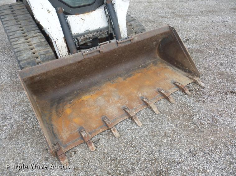 image for item L4535 2013 Bobcat T750 skid steer