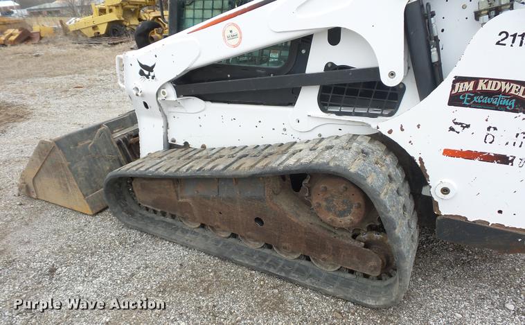 image for item L4535 2013 Bobcat T750 skid steer