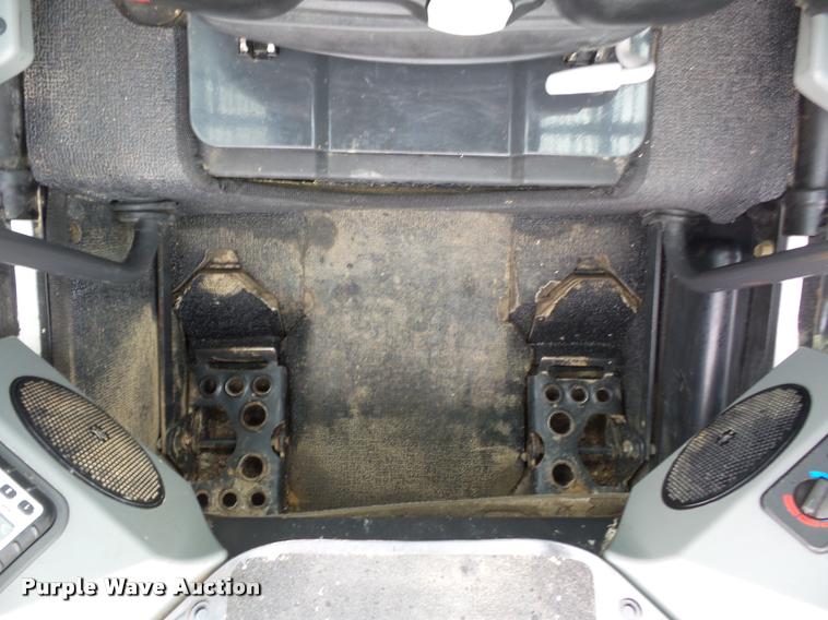 image for item L4535 2013 Bobcat T750 skid steer