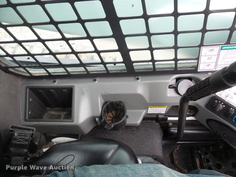 image for item L4535 2013 Bobcat T750 skid steer