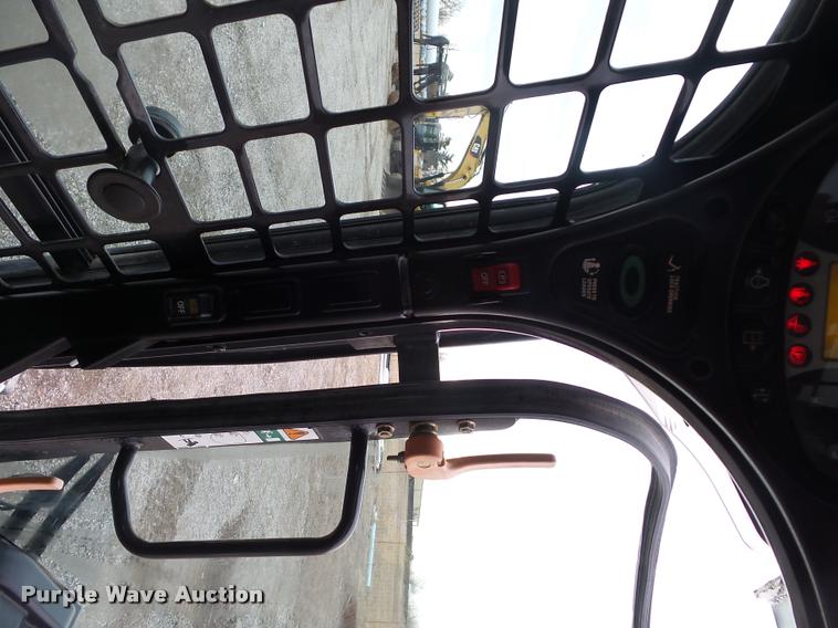 image for item L4535 2013 Bobcat T750 skid steer