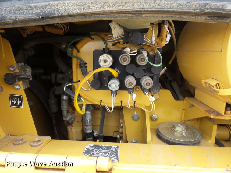 image for item L4536 2007 Caterpillar 963C track loader