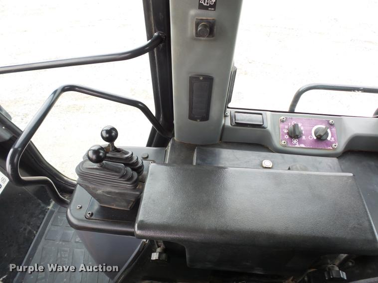 image for item L4536 2007 Caterpillar 963C track loader