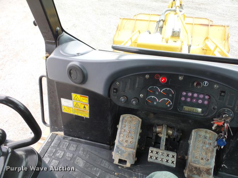 image for item L4536 2007 Caterpillar 963C track loader